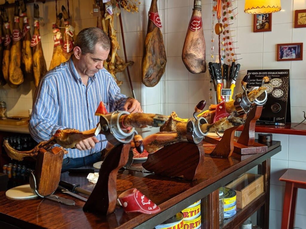Felix from Zaragoza's La Jamoneria carving Spanish ham