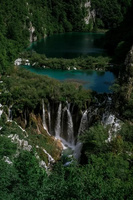 Plitvice waterfalls, a perfect activity to enjoy in Croatia with kids